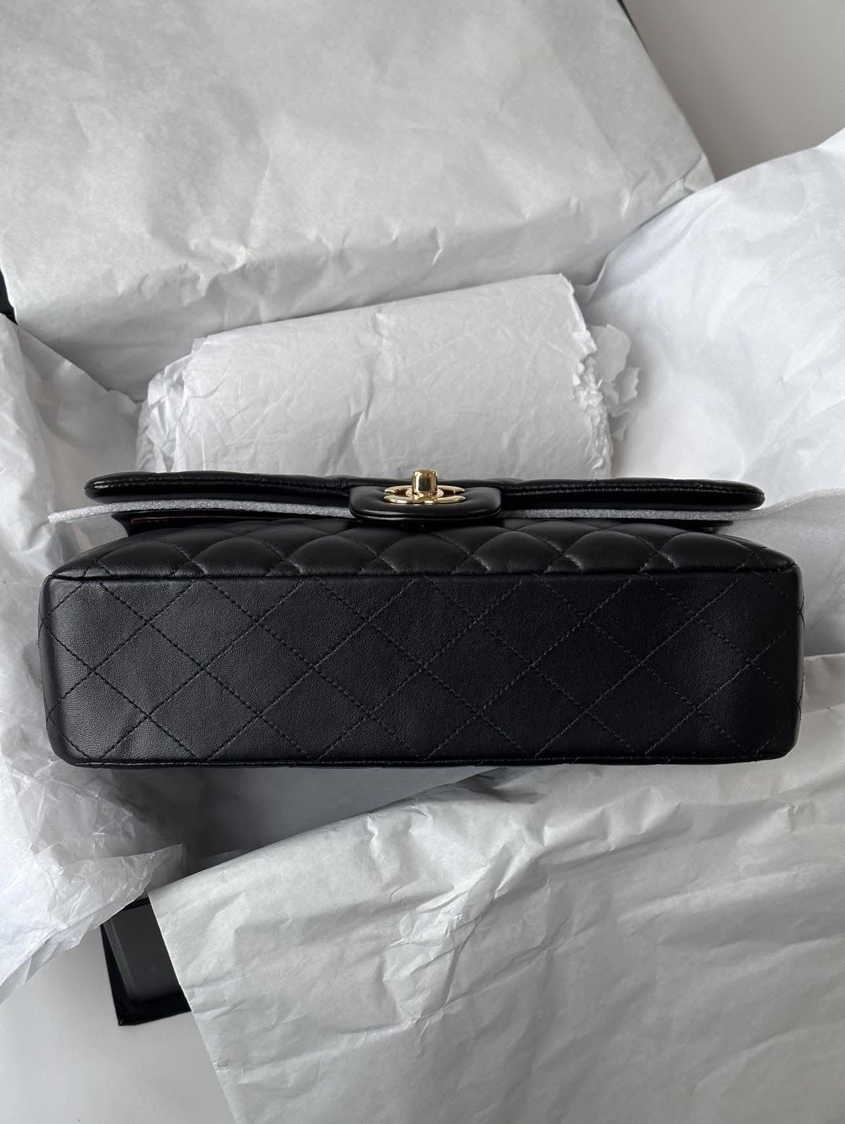 CHANEL Black Medium GHW