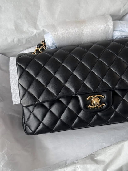 CHANEL Black Medium GHW