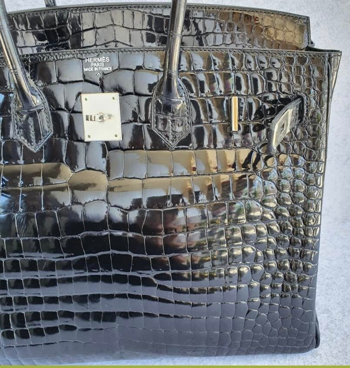 HERMÈS Black Croc Birkin 35
