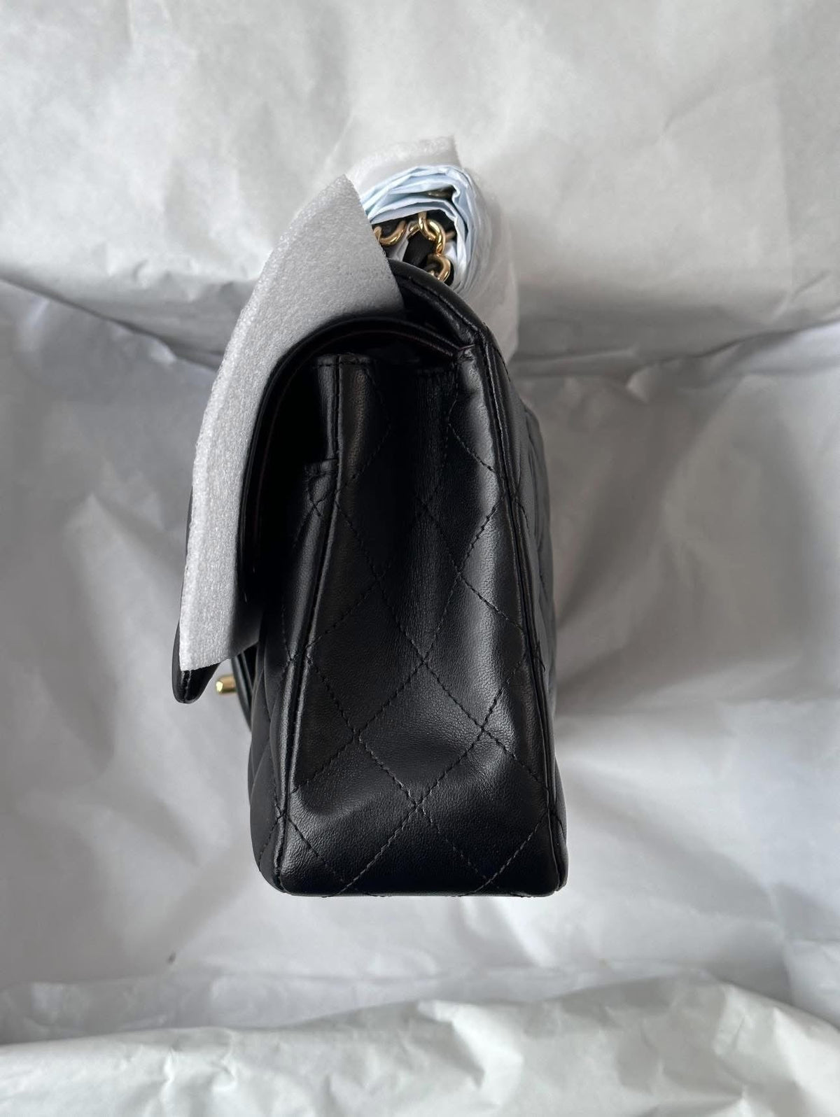 CHANEL Black Medium GHW