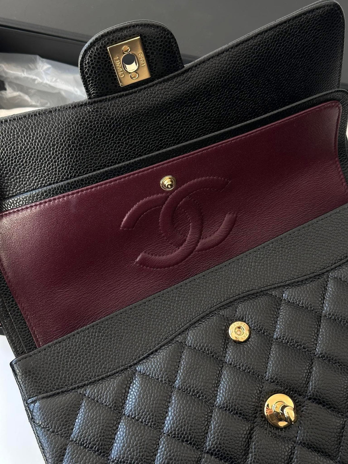 CHANEL Black Classic Medium GHW