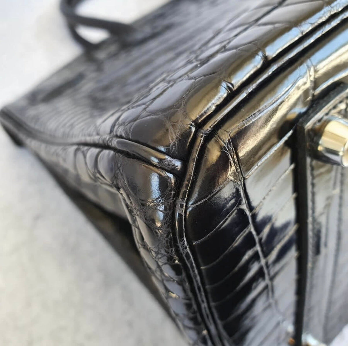 HERMÈS Black Croc Birkin 35