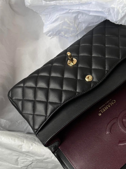 CHANEL Black Medium GHW