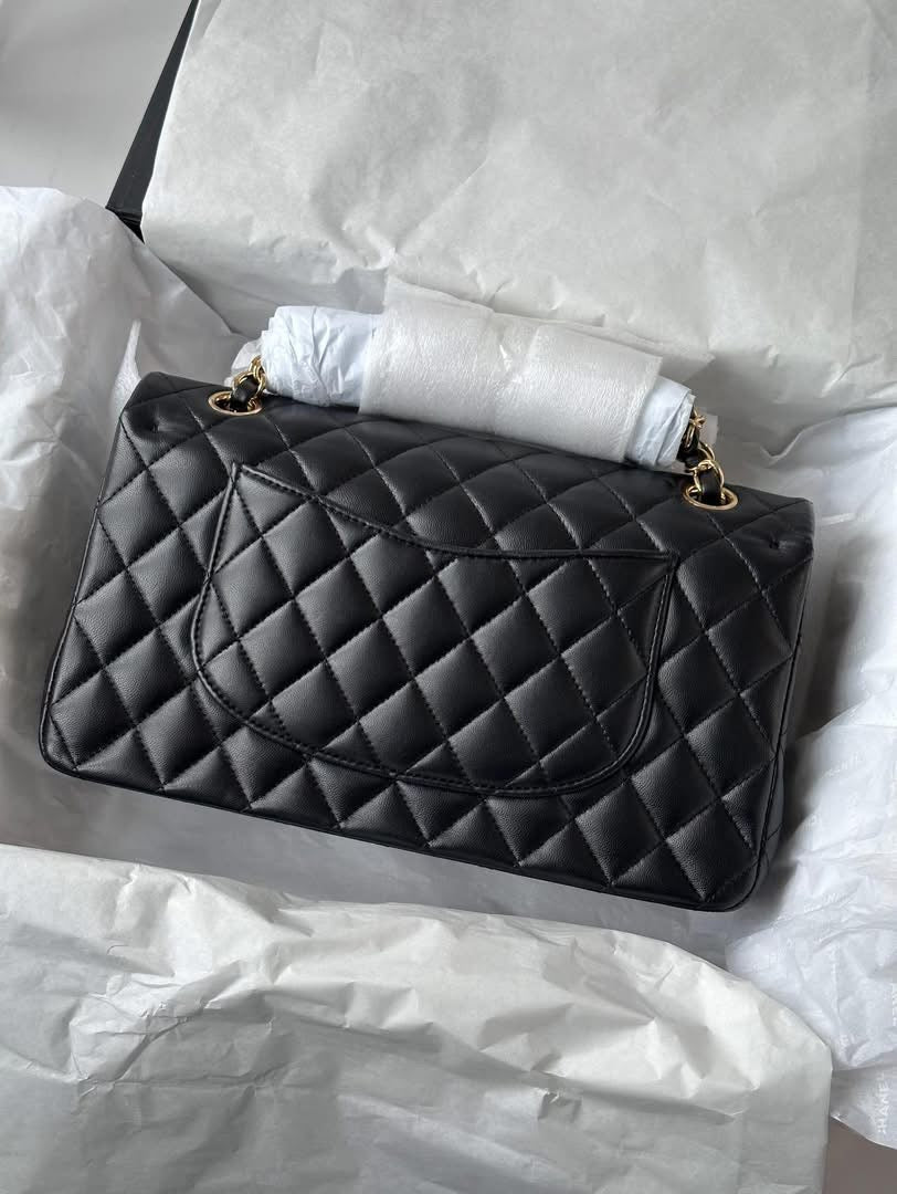 CHANEL Black Medium GHW