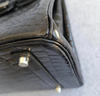 HERMÈS Black Croc Birkin 35