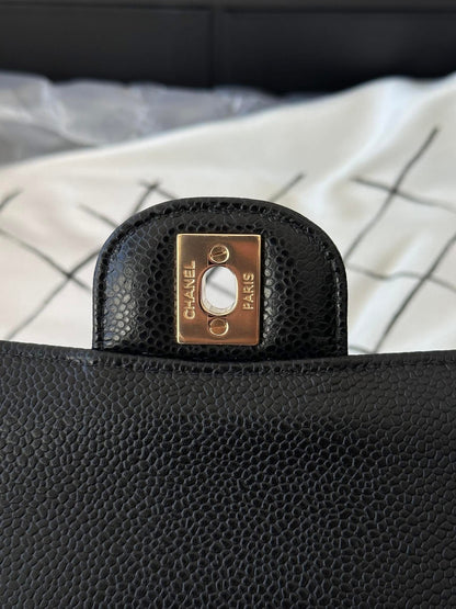 CHANEL Black Classic Medium GHW