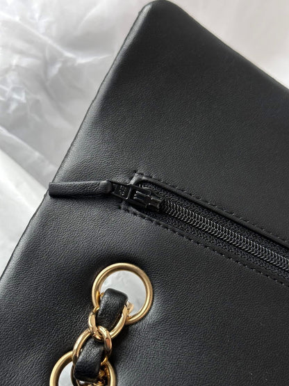 CHANEL Black Medium GHW