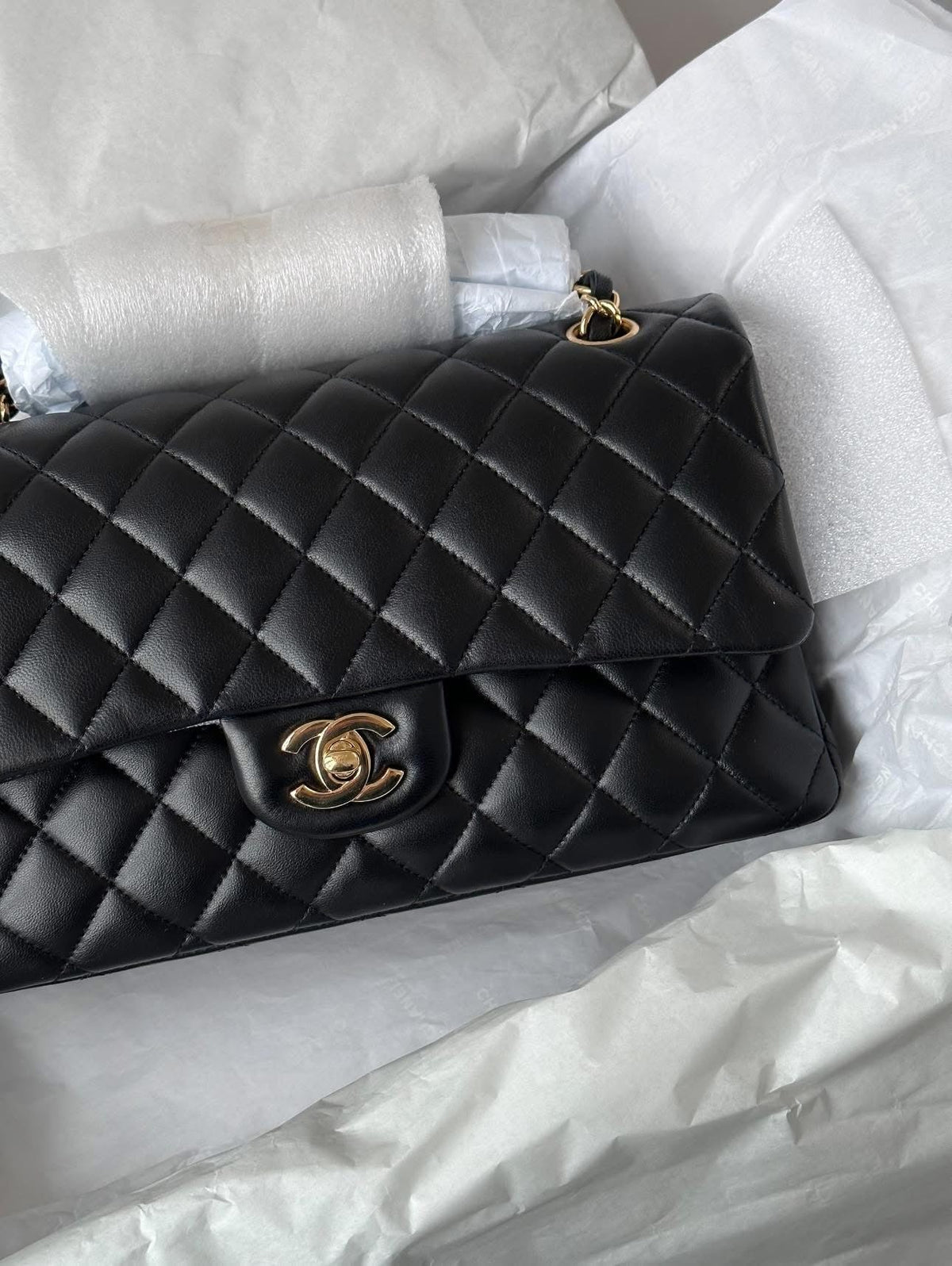CHANEL Black Medium GHW